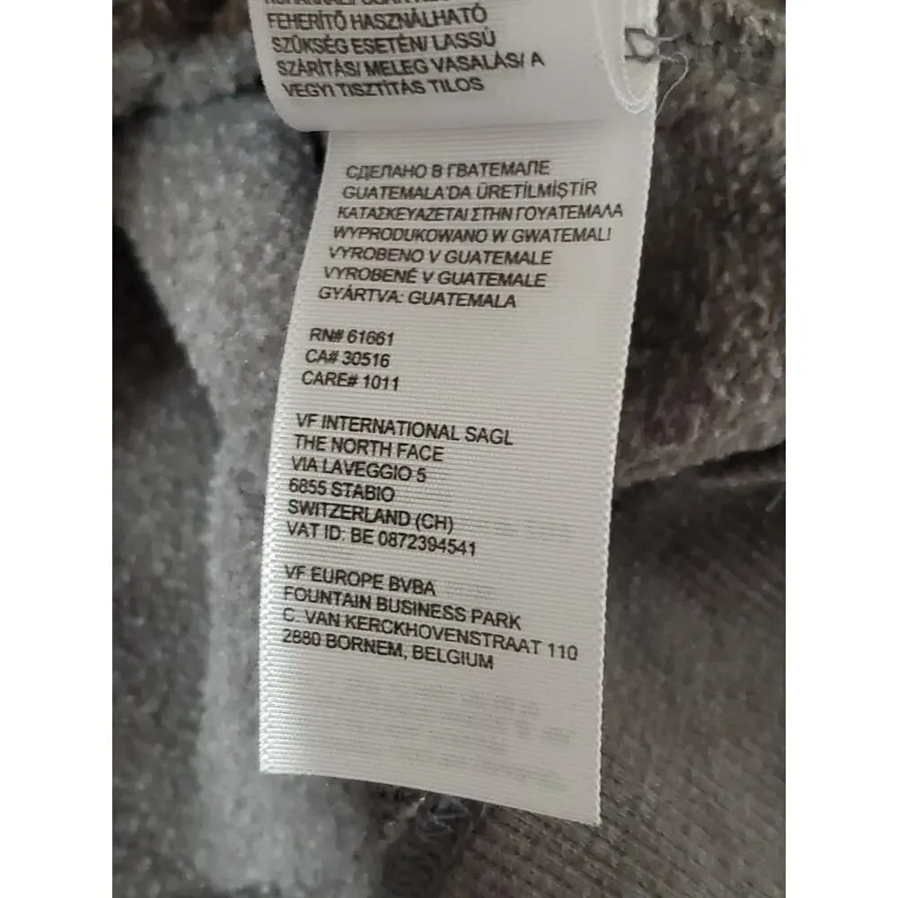 The North Face Mens Medium Hoodie Gray “Never Stop Exploring” Pullover F21 A3Y9J